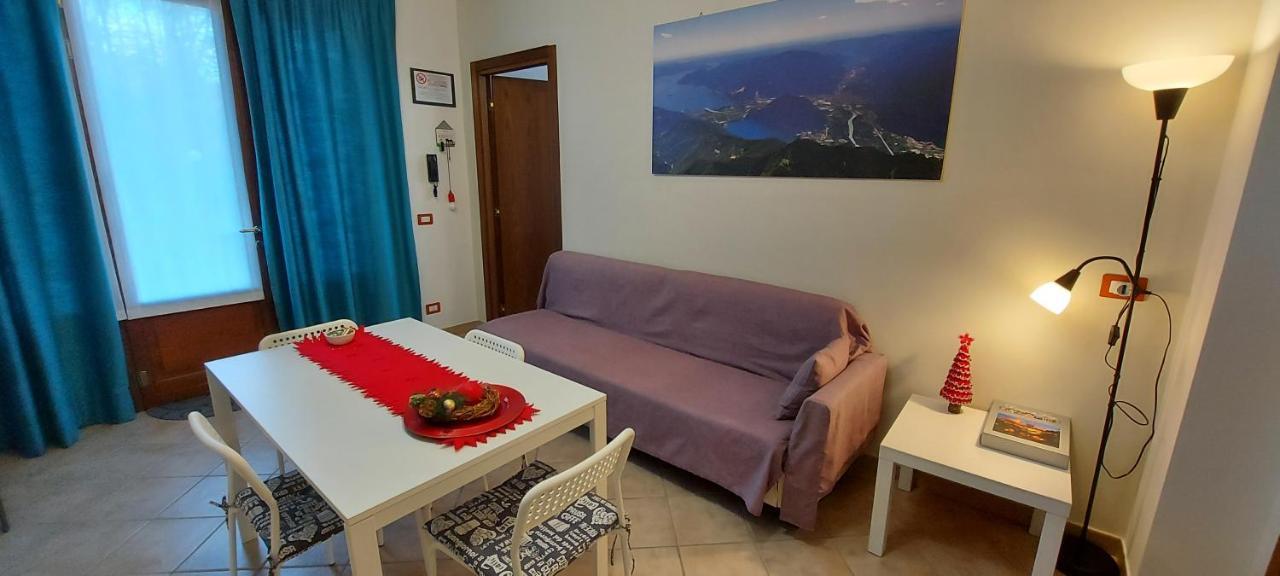 La Casa delle Camelie Villa Stresa Esterno foto